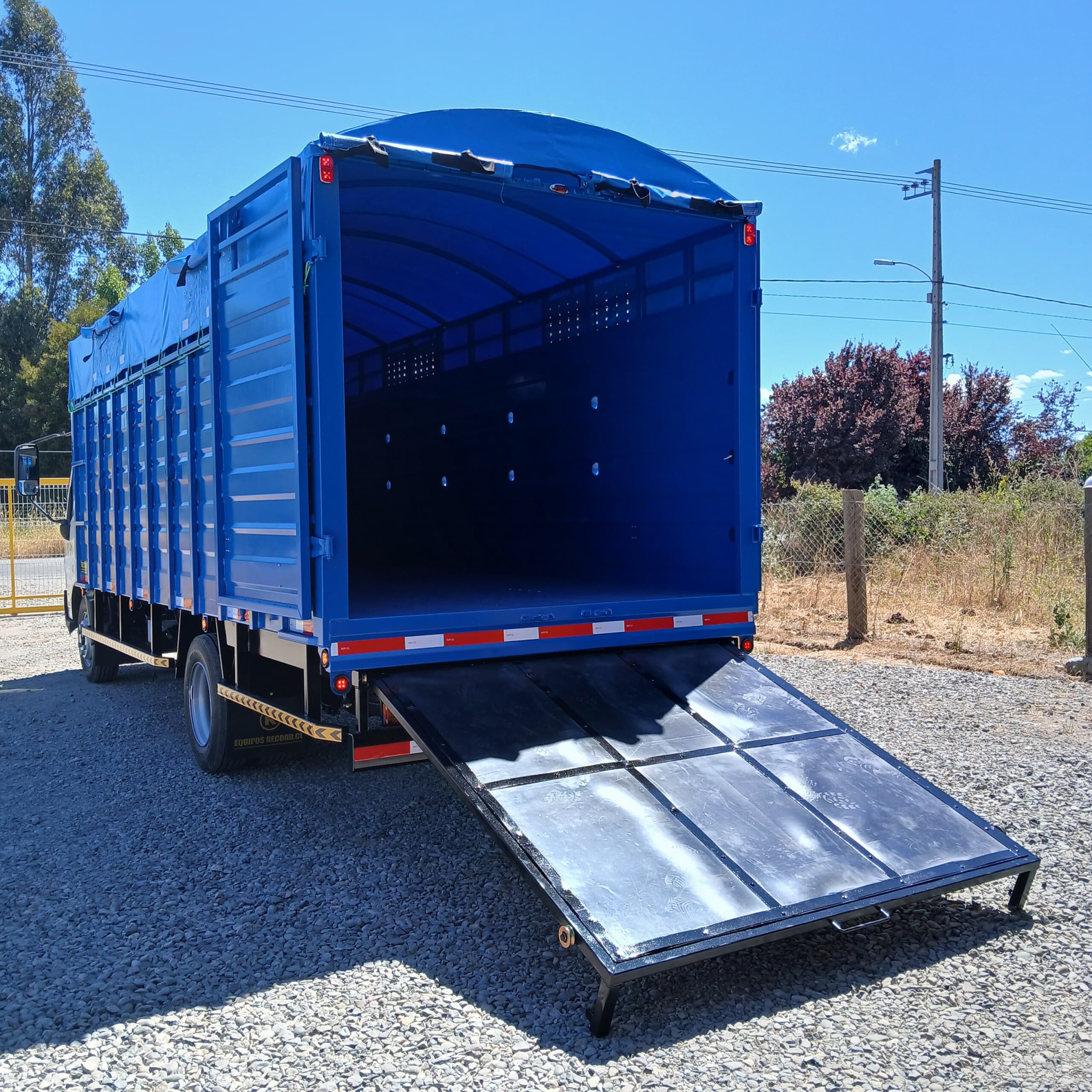 Carrocería fabricada por Equipos Record